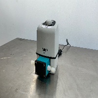 KNF Liquiport pump image 1